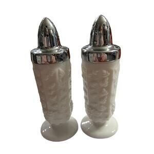 Vintage Westmoreland Grape Panel Milk Glass Salt Pepper Shake Set